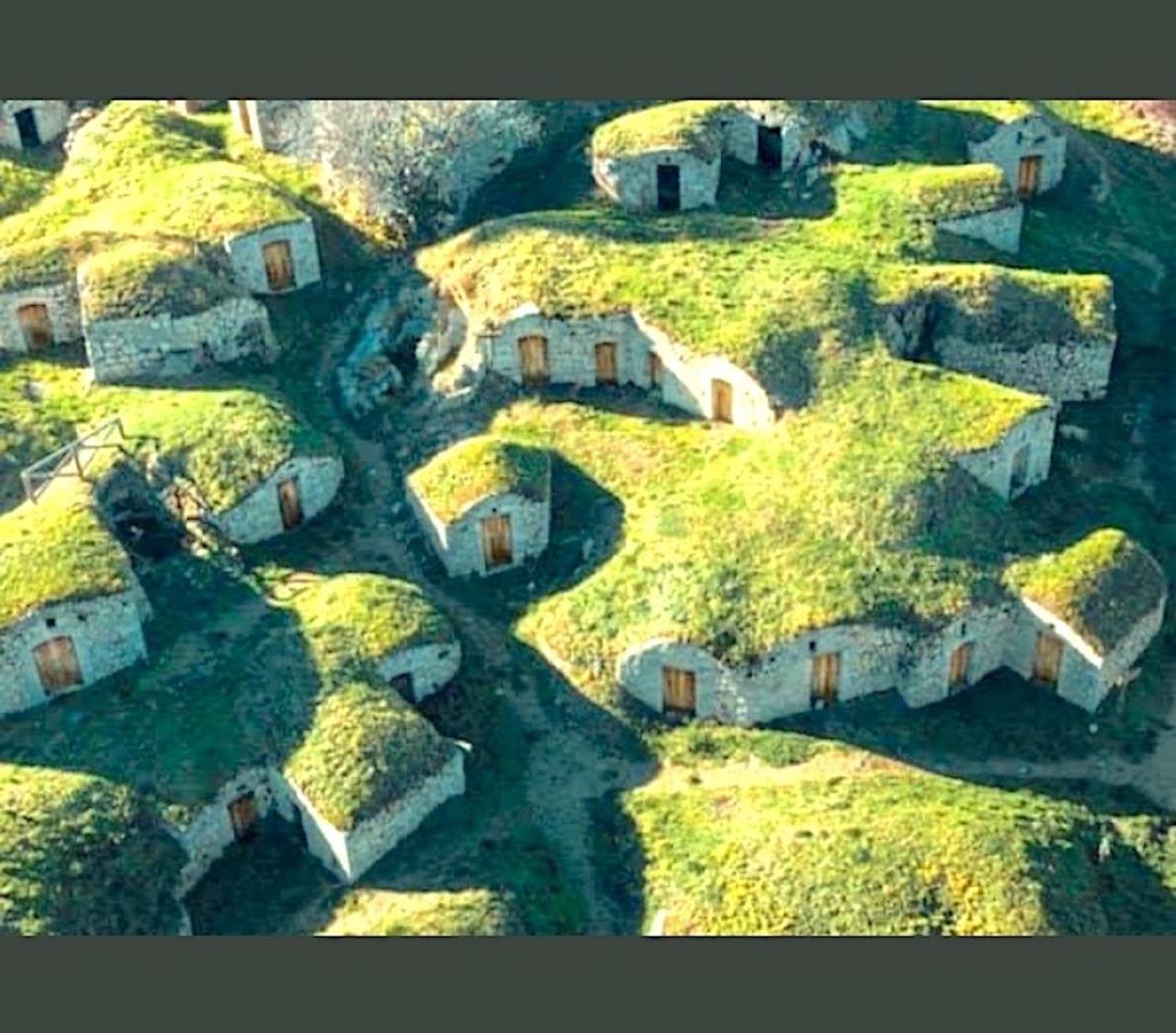 La Casa Dell'Artista Di Vittorio Vertone Pietragalla Exteriér fotografie